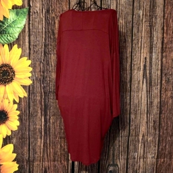 Kate & Mallory Dramatic High-Low Tunic Top - Picture 3 of 7